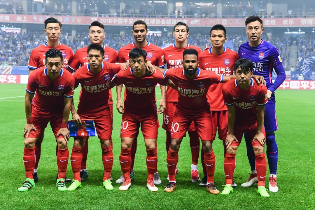 展示出属于 展示出属于