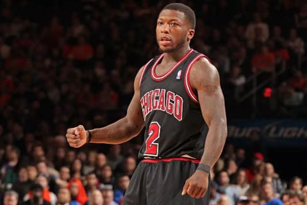 两名3D侧 两名3D侧